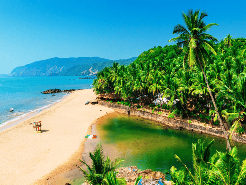 Pune to Goa cab service