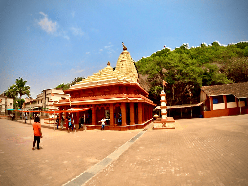 Pune to Ganpatipule cab service